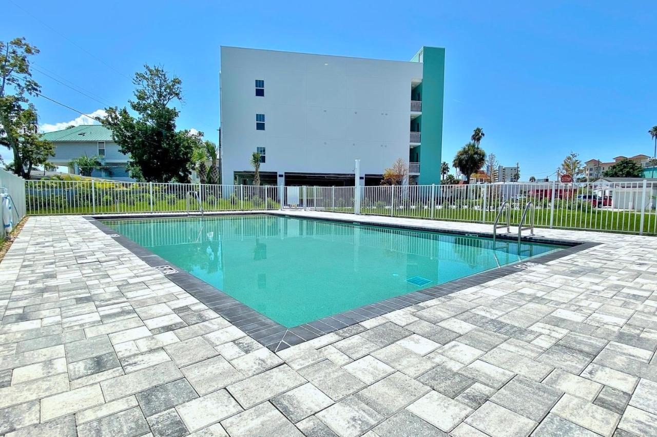 Appartement Madeira Del Mar 303 à St. Pete Beach Extérieur photo